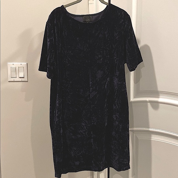 Velvet Navy shift dress - Picture 1 of 4